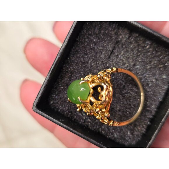 Vintage Gold Plated Green Stone Ring Size 6.5 Elegant Filigree Design Exquisite - Picture 9 of 11